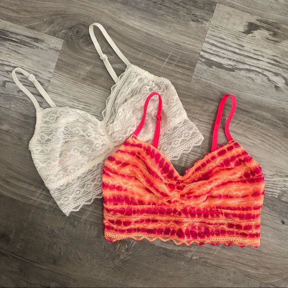 PINK Victoria's Secret Other - ❄️PINK Victoria’s Secret Ruched Lace Geo Bralettes